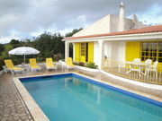 HOLIDAY IN ALGARVE FOR LARGE FAMILIES - VILLA V4 WITH POOL (ALBUFEIRA)